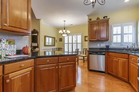311 Peyton Ct, Graham, NC 27253 photo 9