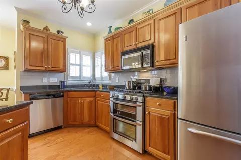 311 Peyton Ct, Graham, NC 27253 photo 7