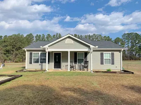 176 Friendship Ln, Erwin, NC 28339 photo 1