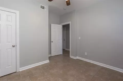 3805 Glenhaven Rd, Raleigh, NC 27606 photo 9