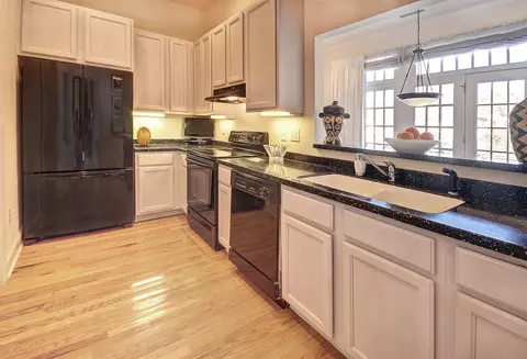 806 Sedgefield St, Durham, NC 27705 photo 5