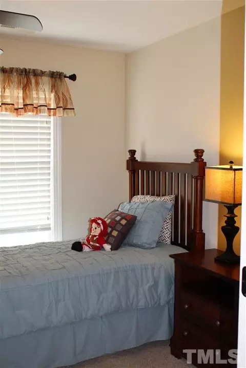 106 Colonade Ct, Benson, NC 27504 photo 22
