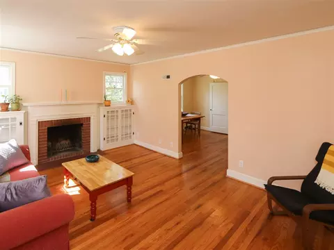 310 W Markham Ave, Durham, NC 27701 photo 5