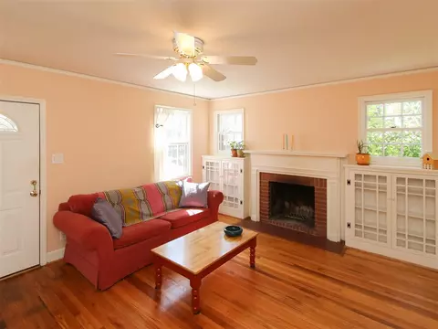310 W Markham Ave, Durham, NC 27701 photo 6