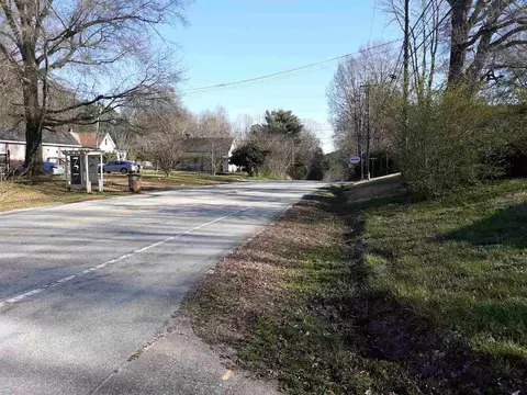 724 N Main St, Wake Forest, NC 27587 photo 4