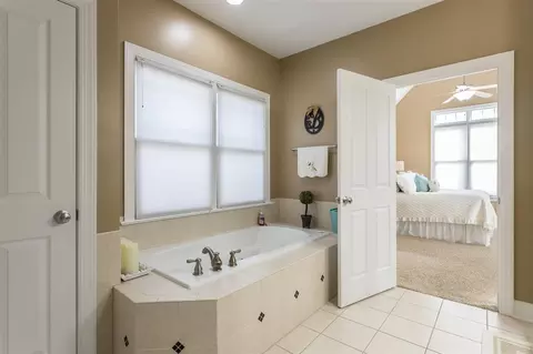 11 Spring Water Ln, Durham, NC 27712 photo 18