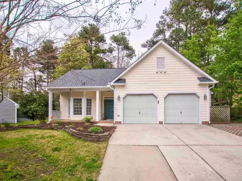 4 Brevard Ct, Durham, NC 27713 photo 1