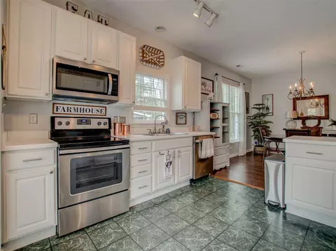 4 Brevard Ct, Durham, NC 27713 photo 3