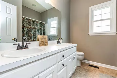 104 Regency Pl, Smithfield, NC 27577 photo 16