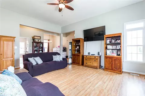 104 Regency Pl, Smithfield, NC 27577 photo 4