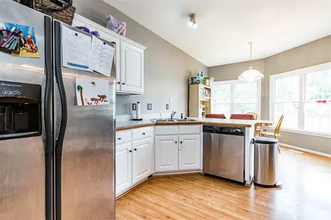 104 Regency Pl, Smithfield, NC 27577 photo 6