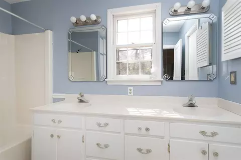 406 E Williams St, Apex, NC 27502 photo 18