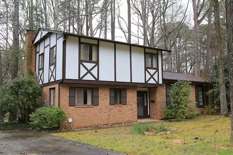 610 W Cornwall Rd, Cary, NC 27511 photo 1