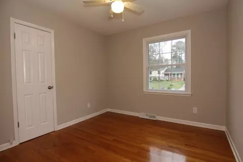 109 Emerald Cir, Durham, NC 27713 photo 11