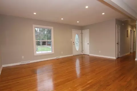 109 Emerald Cir, Durham, NC 27713 photo 4