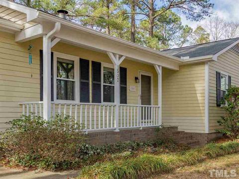 1507 Rowemont Dr, Durham, NC 27705 photo 2