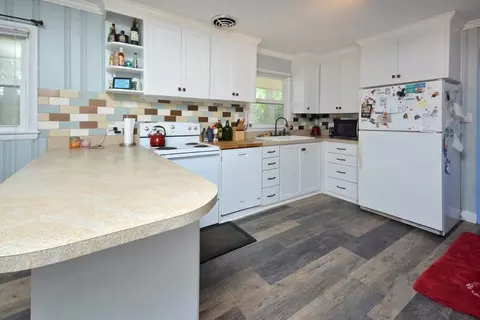 406 Lakeside Dr, Garner, NC 27529 photo 9