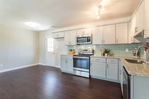 511 Beverly Dr, Raleigh, NC 27610 photo 7