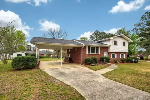109 Maple Dr, Smithfield, NC 27577 photo 2