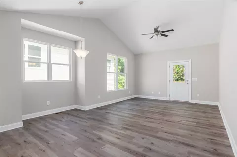 609 Barton St, Durham, NC 27707 photo 4