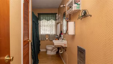 2162 Charles St, Durham, NC 27707 photo 9