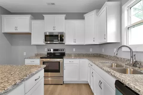 149 Sturgeon St, Smithfield, NC 27577 photo 9