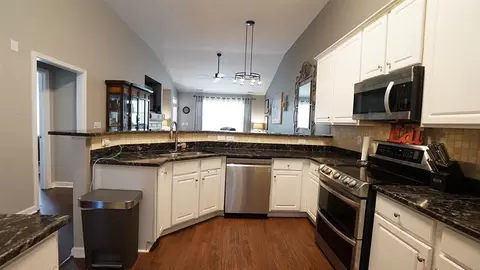 10501 Dapping Dr, Raleigh, NC 27614 photo 9