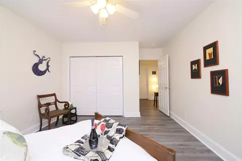870 Estes St, Durham, NC 27701 photo 20