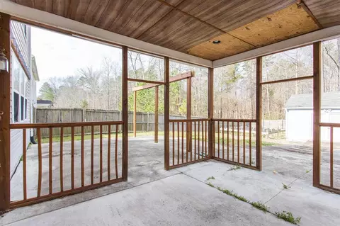 310 Ashburn Ln, Durham, NC 27703 photo 6