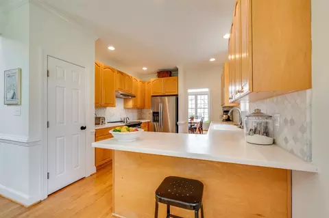 908 E Oak Dr, Durham, NC 27705 photo 9