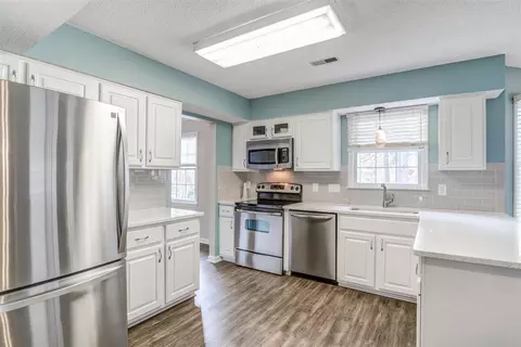 1 Bonham Ct, Durham, NC 27703 photo 7