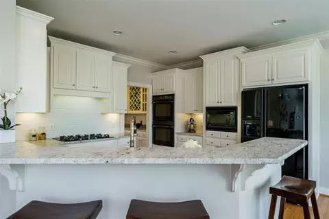101 Trident Ct, Cary, NC 27518 photo 9