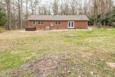 800 Knight Dr, Durham, NC 27712 photo 17