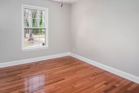 800 Knight Dr, Durham, NC 27712 photo 12