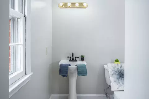 800 Knight Dr, Durham, NC 27712 photo 10