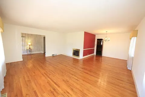 406 S Third St, Smithfield, NC 27577 photo 4