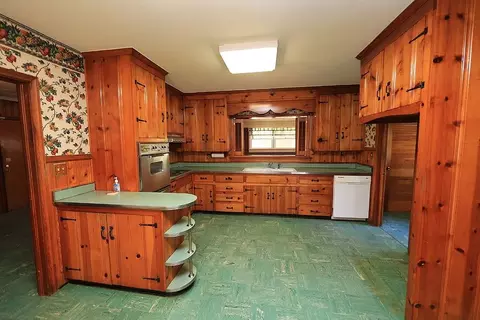 406 S Third St, Smithfield, NC 27577 photo 6