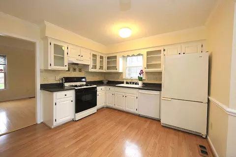 113 Beech Forest Ct, Cary, NC 27513 photo 5