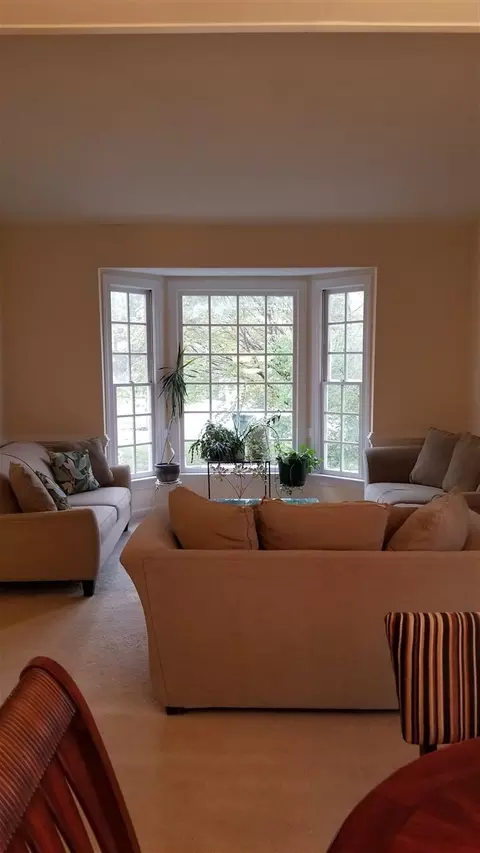 12 Trescott Dr, Durham, NC 27703 photo 5