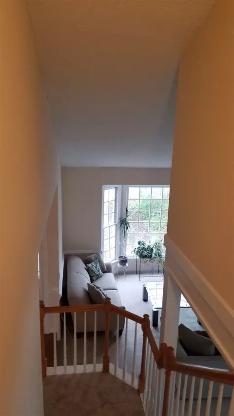 12 Trescott Dr, Durham, NC 27703 photo 8