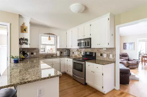108 Stepping Stone Ct, Benson, NC 27504 photo 6