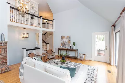 3015 Devonshire Dr, Raleigh, NC 27607 photo 4