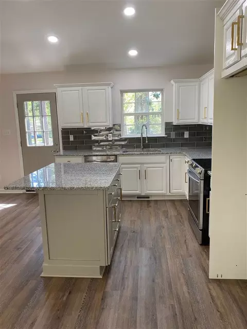2803 Broad St, Durham, NC 27704 photo 5