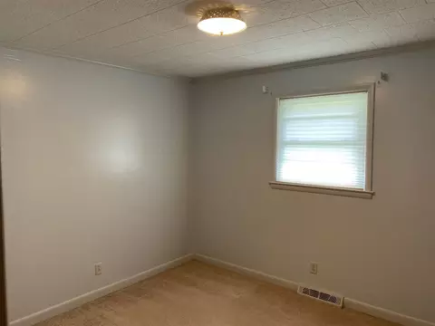 211 Pleasant Dr, Durham, NC 27703 photo 9