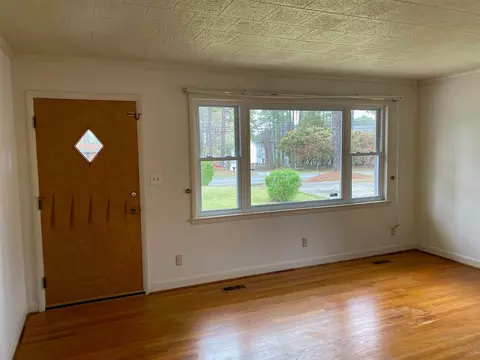 211 Pleasant Dr, Durham, NC 27703 photo 3