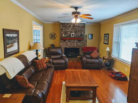 2716 Olive Branch Rd, Durham, NC 27703 photo 2