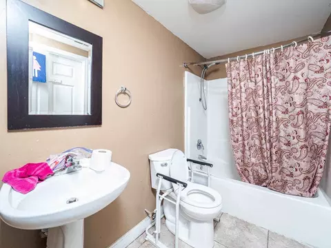 906 Alpha Dr, Durham, NC 27703 photo 11