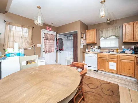 906 Alpha Dr, Durham, NC 27703 photo 8