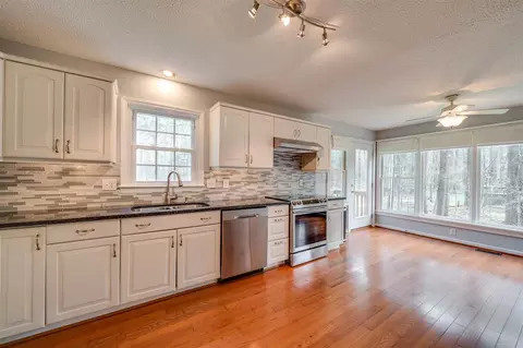 6216 Dello St, Durham, NC 27712 photo 4