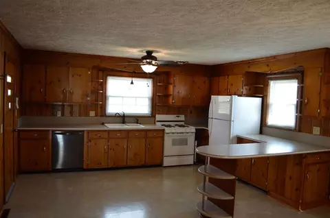 307 Barnette Ave, Roxboro, NC 27573 photo 5